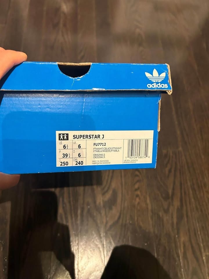 WOMEN'S ADIDAS ORIGINALS SUPERSTARS size youth 6.5 women’s 8 - photo 3
