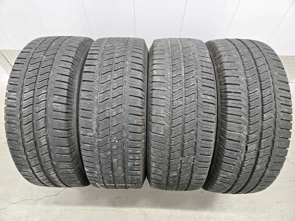 Michelin Agilis Cross Climate Tires- LT275/65R18