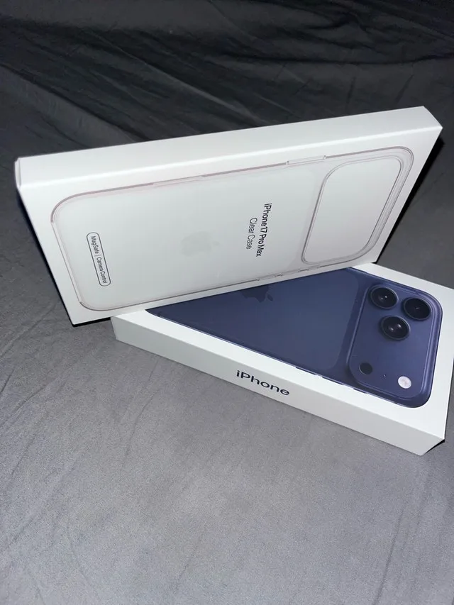 Brand New iPhone 17 Pro Max 256GB image indicator(2)