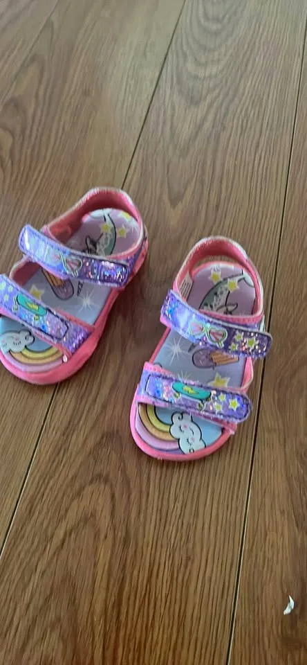 Baby sandals size 4
