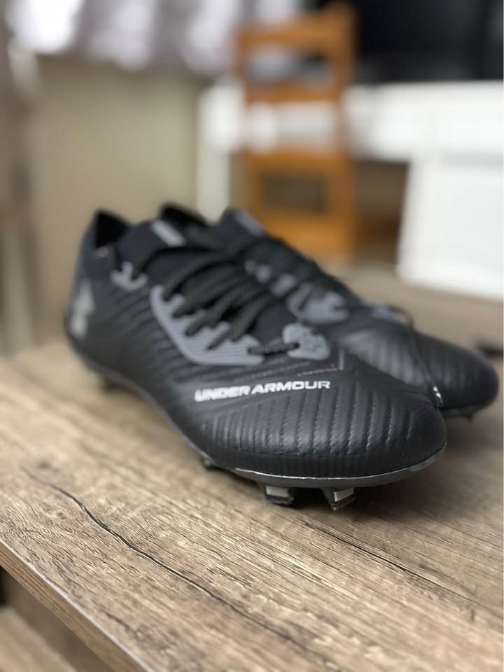 Under armour soccer cleats - photo 2