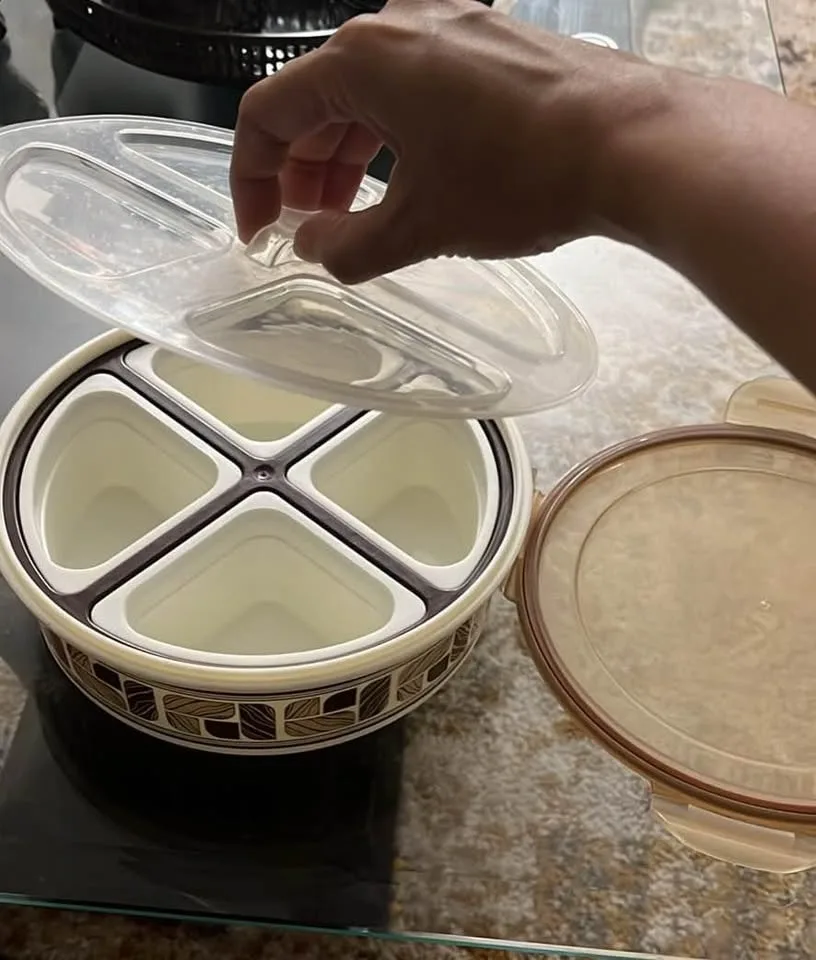 4 compartments snacks/dry fruits trays with lids image indicator(4)