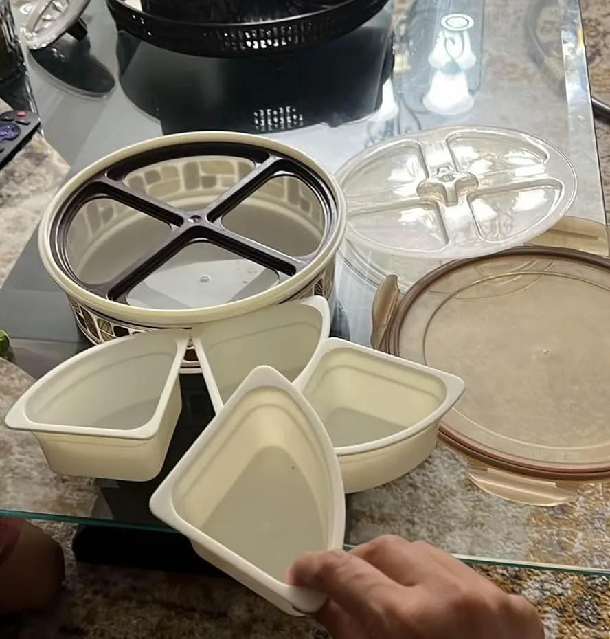 4 compartments snacks/dry fruits trays with lids image indicator(6)