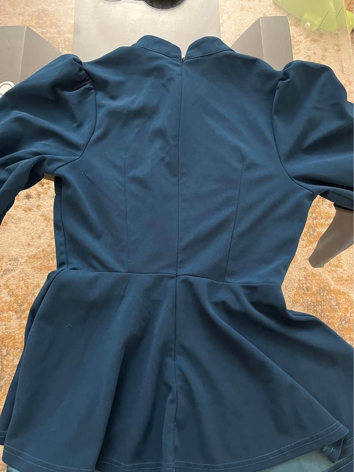 Top - size small - photo 4