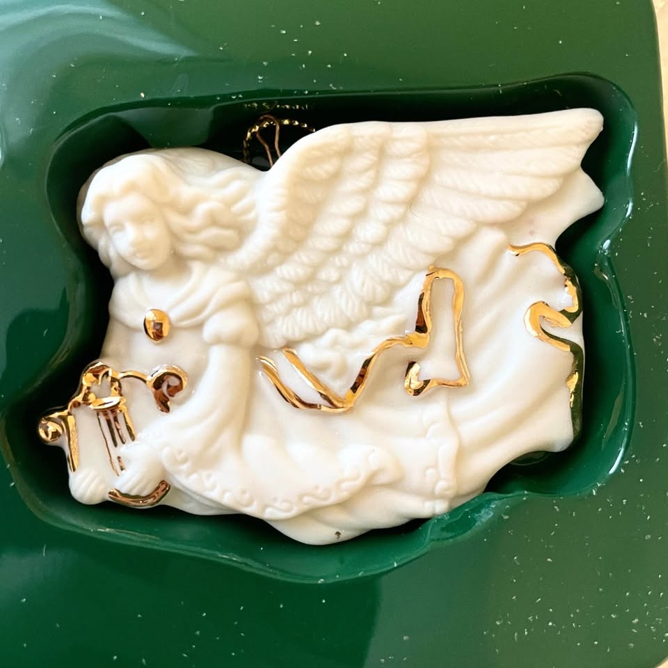 24K Accents🎄Porcelain Christmas Tree Ornaments - photo 4