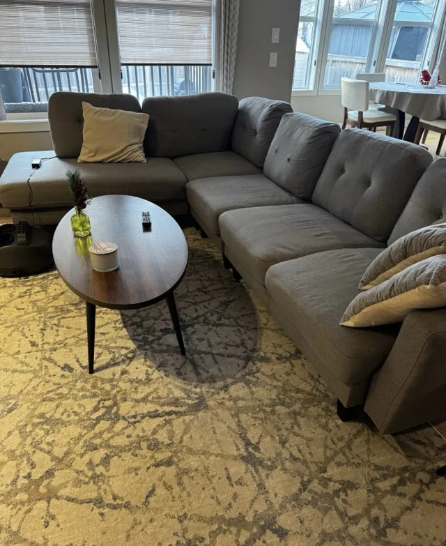 Like New SECTIONAL COUCH!