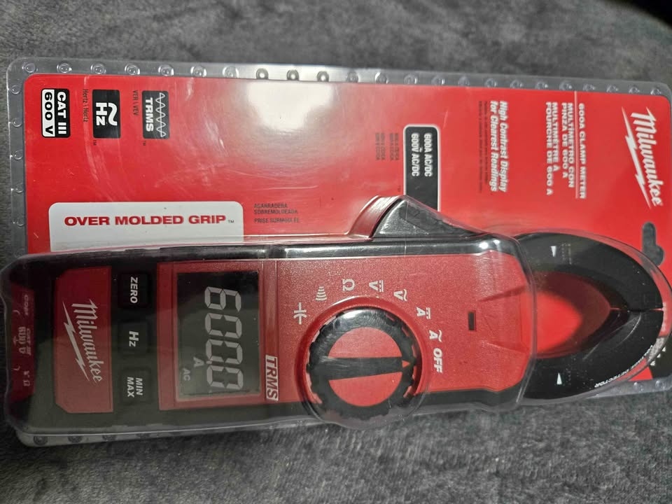 Milwaukee 2237-20 Clamp Meter