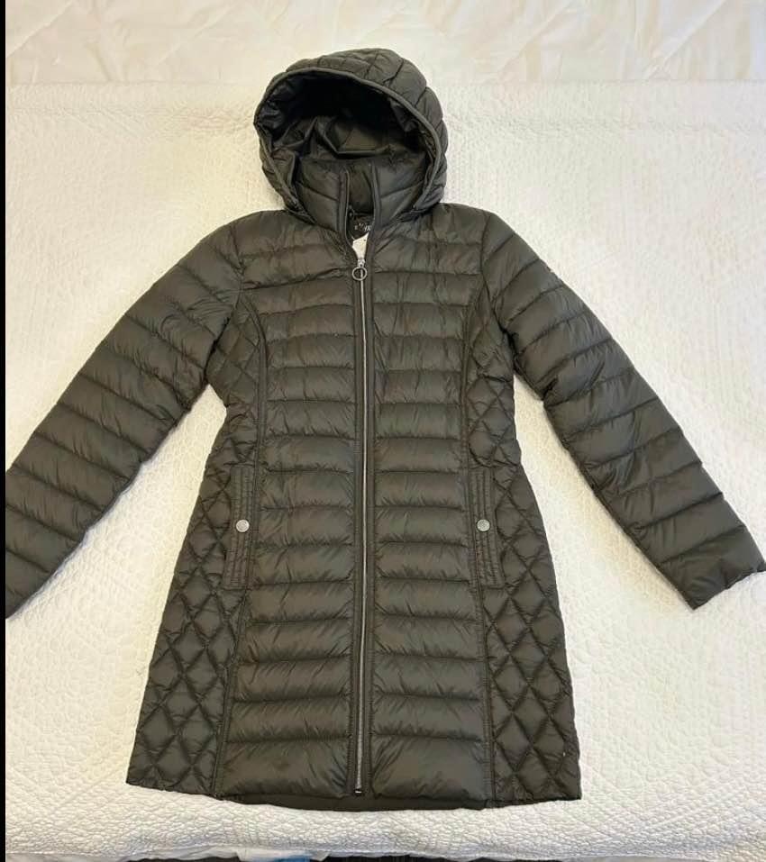 Michael Kors Ultra-Light Hooded Down Jacket packable - photo 4