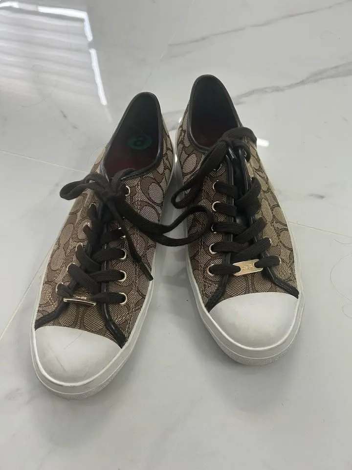 Coach sneakers size 8