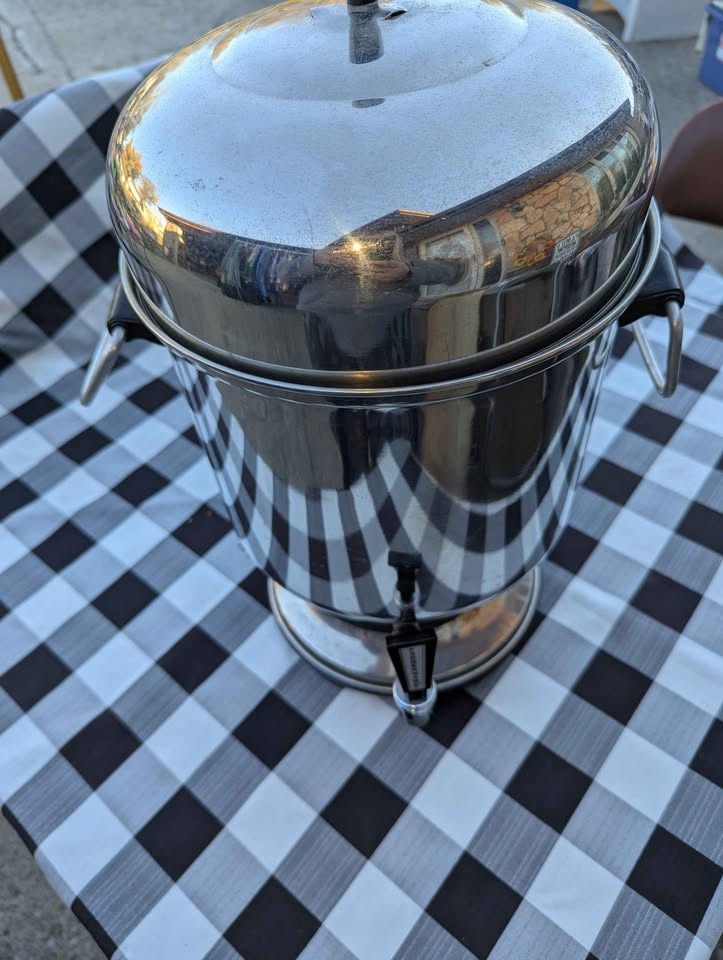 Farberware 55-Cup Automatic Percolator (Model 135C) - photo 2