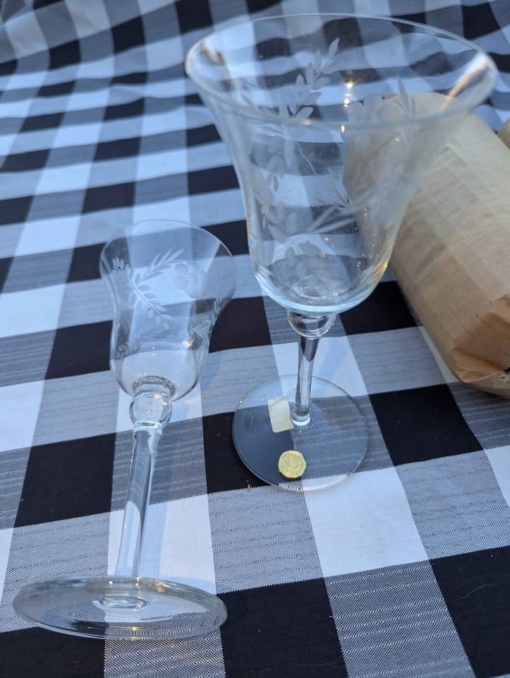 New Vintage Crystal etched wine glasses - photo 3