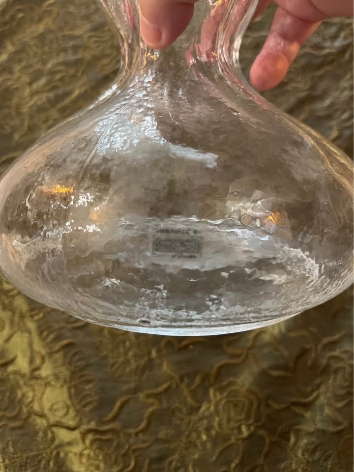 🌿 Handmade SEA of Sweden Hammered Glass Vase – 7.5” Tall 🌿 - photo 3