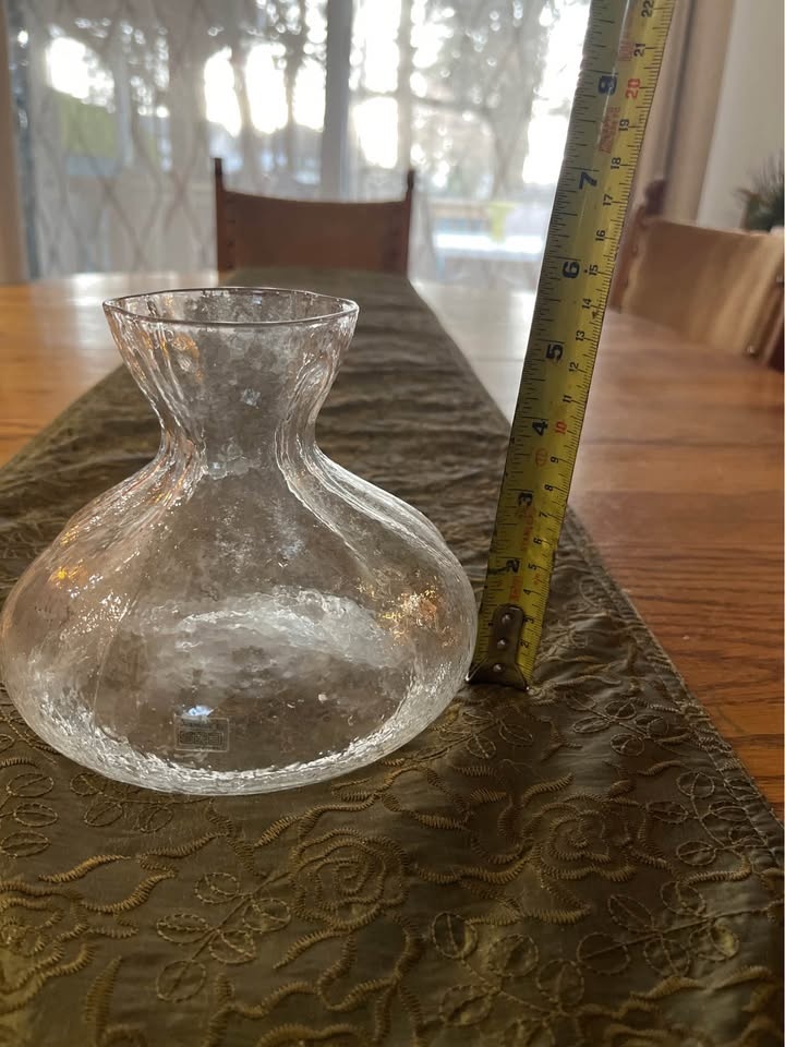 🌿 Handmade SEA of Sweden Hammered Glass Vase – 7.5” Tall 🌿 - photo 4