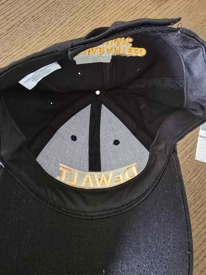 Small Dewalt ball cap - photo 3