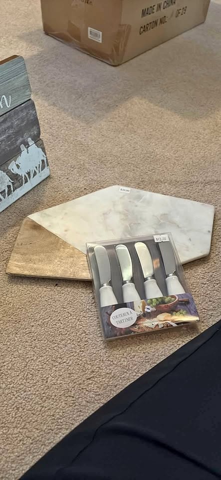 Wood and marble wood serving tray
