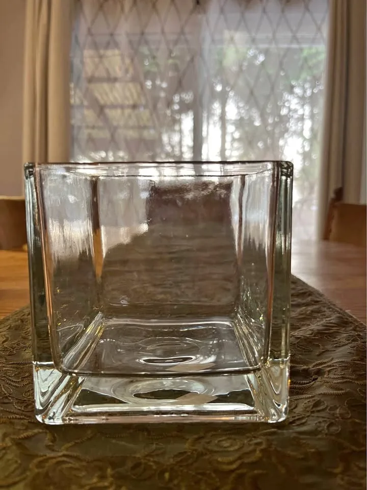 🌿 Square Glass Vase – 5” x 5” – Heavy & Clear Glass