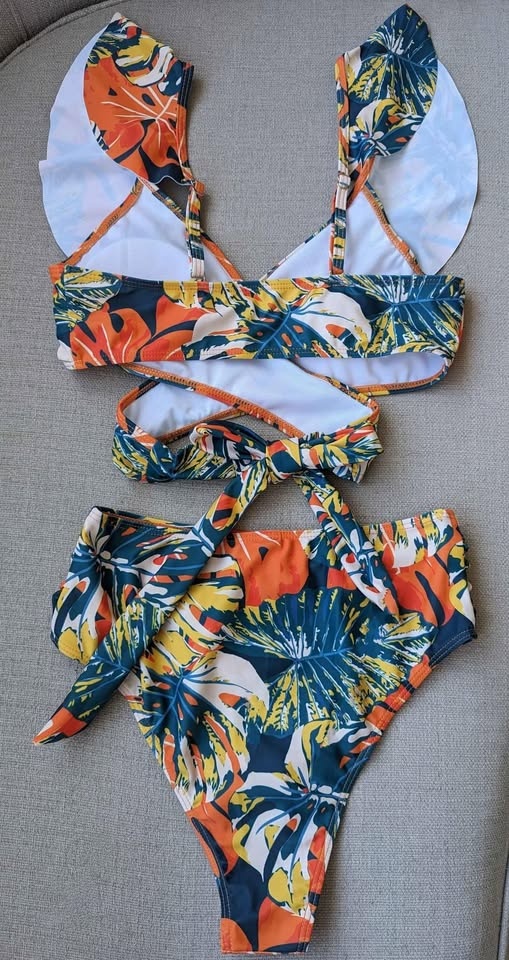 2 piece patterned bikini swimsuit size S - photo 2