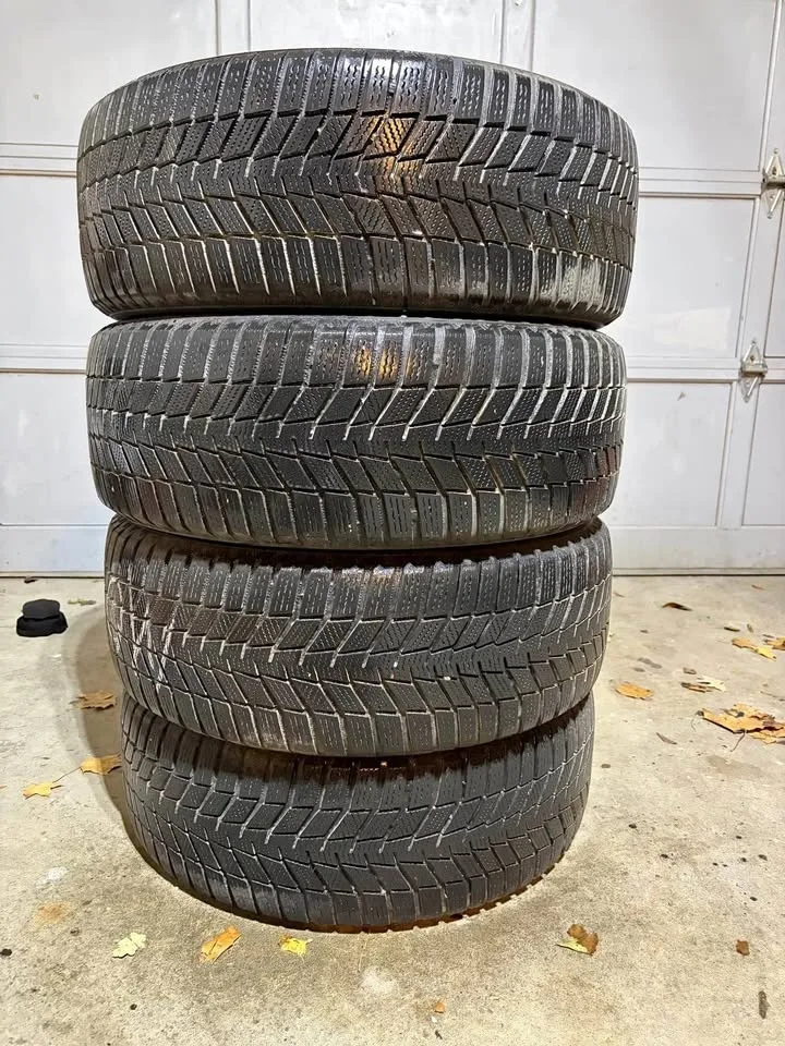 215/55/R17 Continental wintercontact winter tires