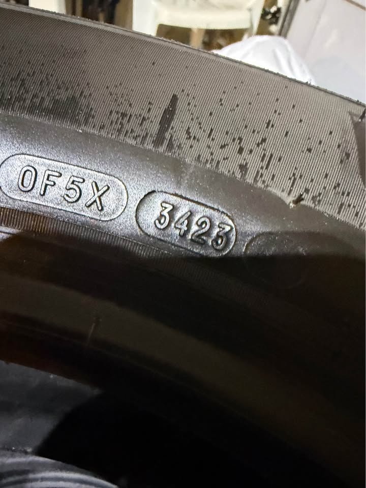 225 65 R17 Michelin Cross Climate All Weather Tires - photo 5