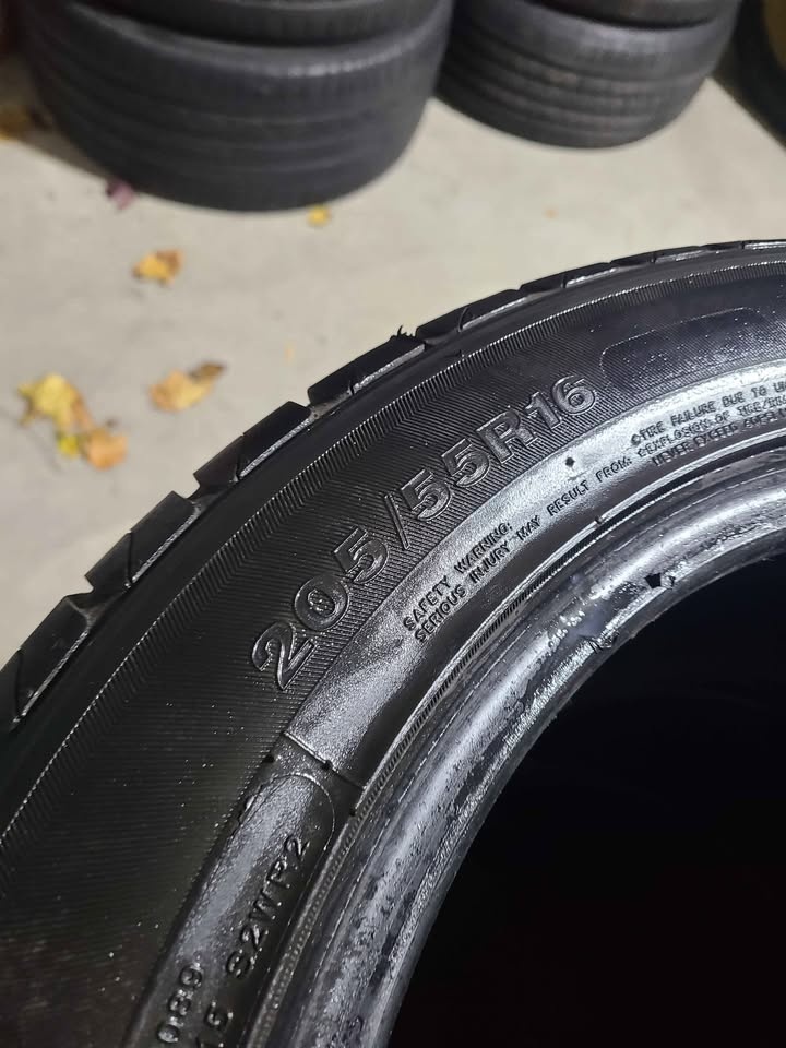 205/55/R16 all season tires - photo 3