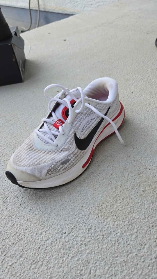 Nike Journey Run Running Sneakers Franklin, TN - Size 8 - photo 4