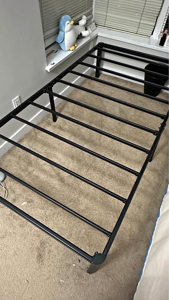 Zinus twin bed frame plus Olee mattress 10inches