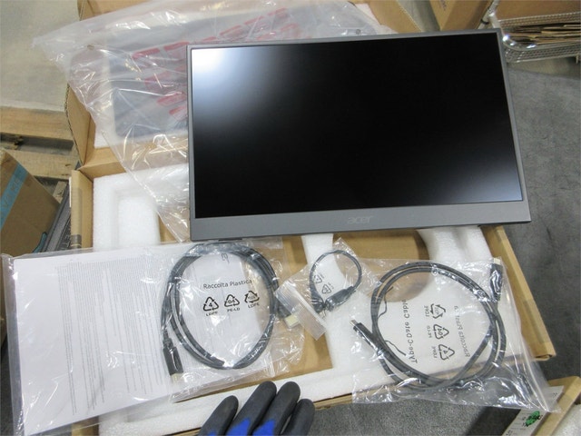 ACER PM161Q 15.6" FHD PORTABLE USB-C MONITOR - photo 4