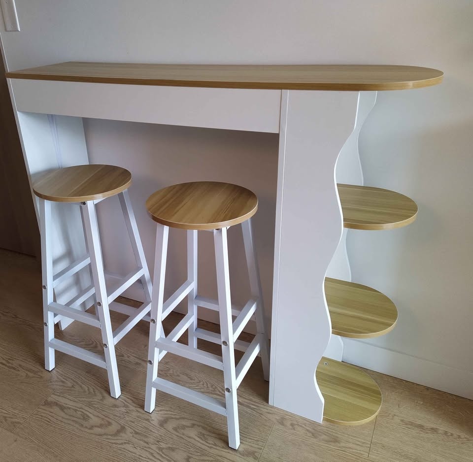 Wooden bar table and chairs set for small spaces - photo 2