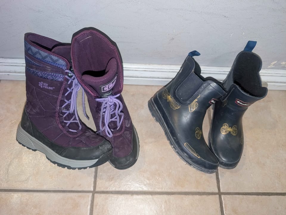 Girls boots - photo 2