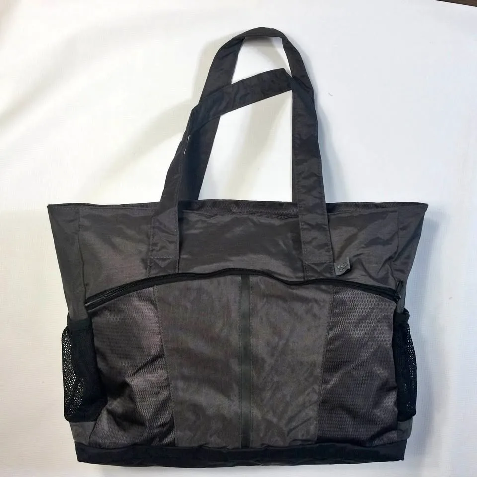 Eagle Creek Travel ( with Travel Strap ) Bag, circa 2000’s