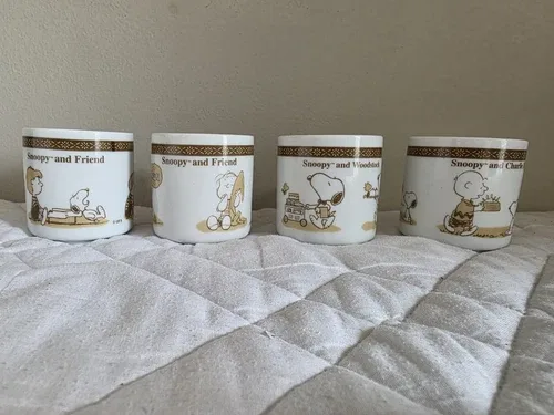 Snoopy And Friends Peanuts Charlie Brown Glass Cups Set Of 4