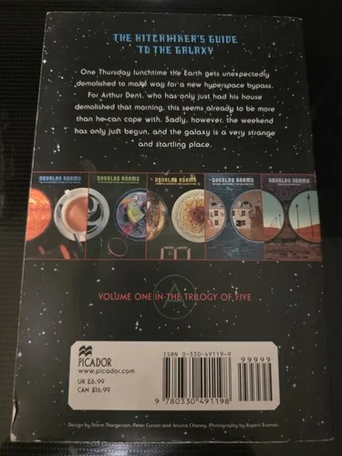 Douglas Adams Hitchhiker's Guide 5-Book Box Set image indicator(5)