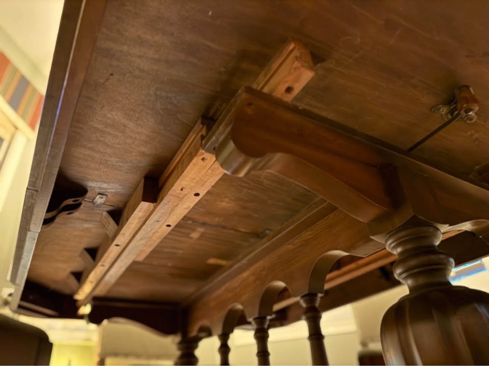 Antique dining table & chairs manufactured in Canada in 1927 - photo 5