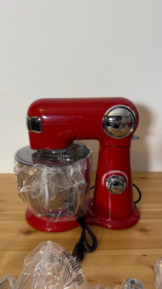 Cuisinart Stand Mixer - photo 2