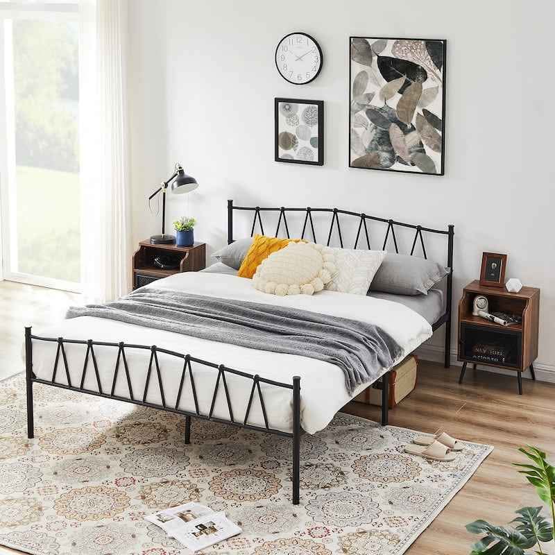Black metal bed frame - photo 3