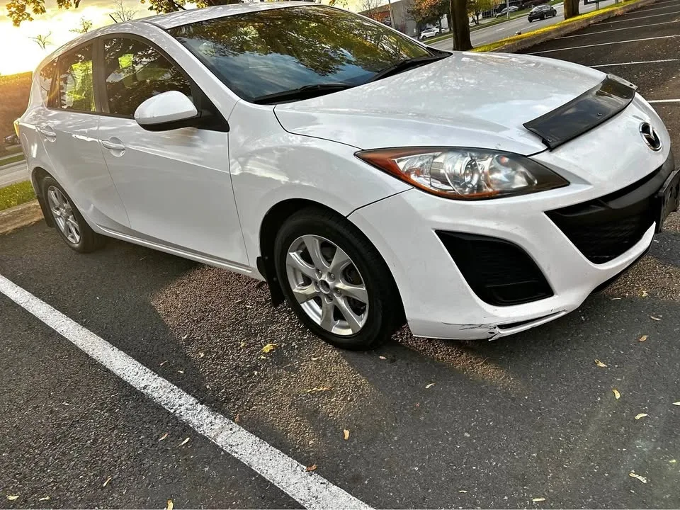 CERTIFIED 2011 Mazda3 – Great Value & Ready to Drive!