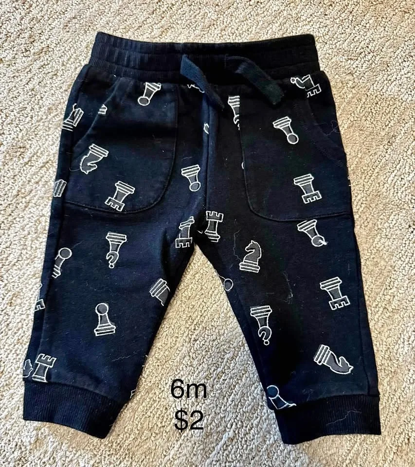 Baby clothes 6-9 months