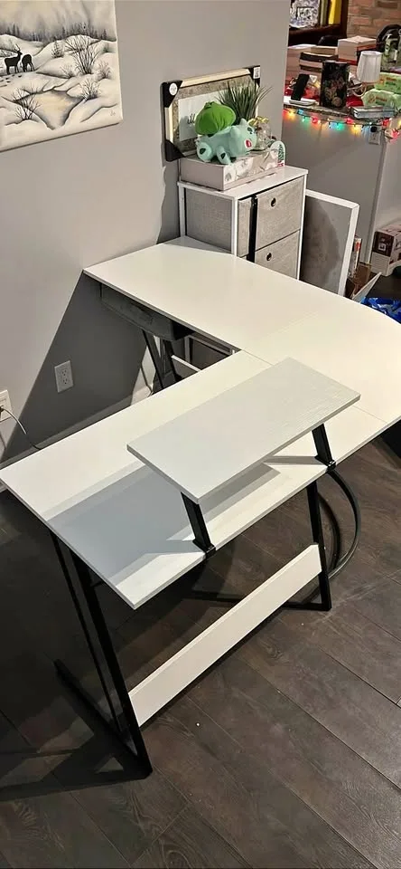 White L-Shape Desk