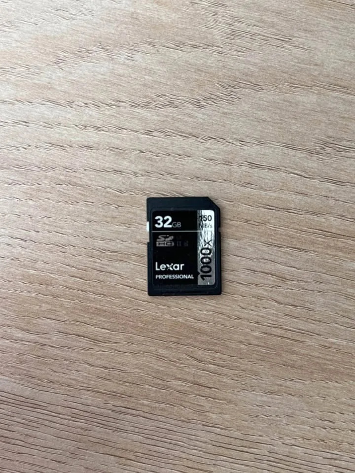 Lexar 32 GB UHS-II professional 1000X Sd card