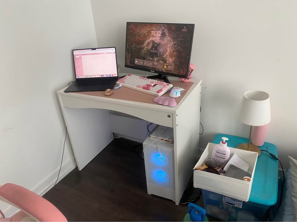 Small White Ikea Desk - SMÅGÖRA - photo 2