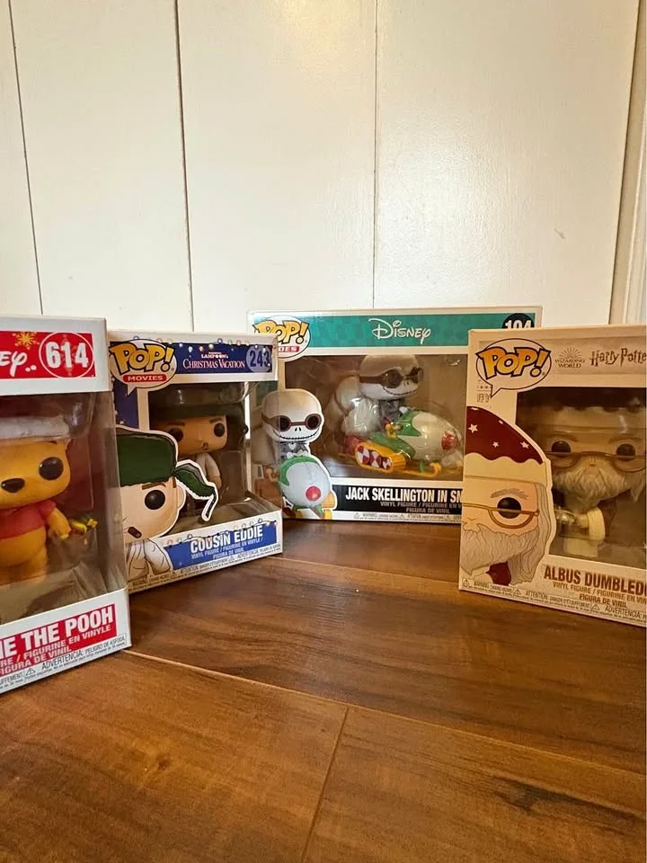 ✨ Funko Pop Christmas Collection — Like New, Boxed! 🎁🎄