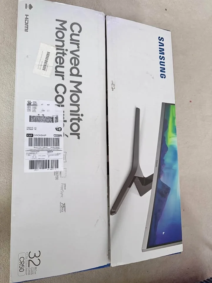 Samsung 32” Curved Monitor