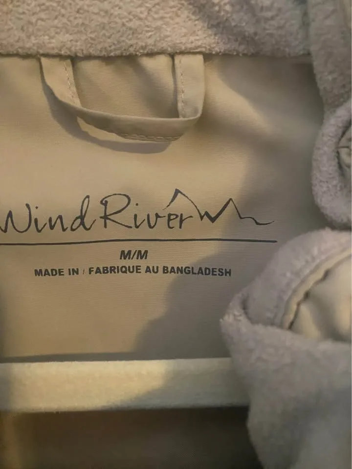 Wind River Women’s Winter Snow Jacket Size Medium image indicator(6)