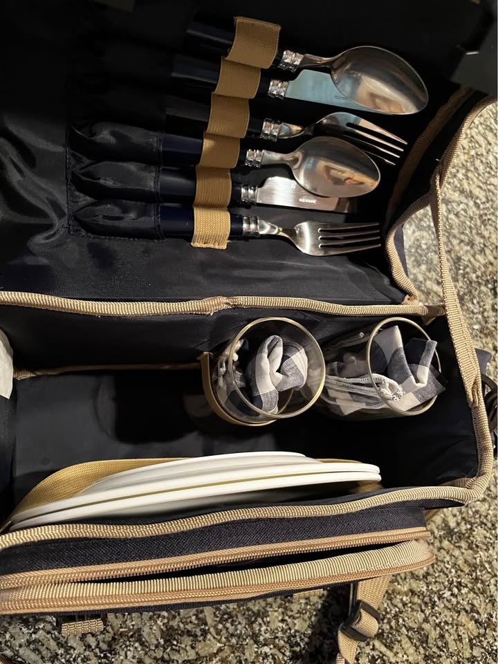 Brand new picnic bag - photo 3