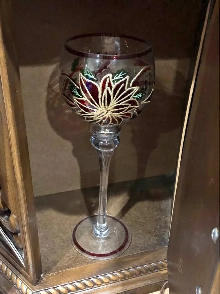 Glass poinsettia goblet display piece