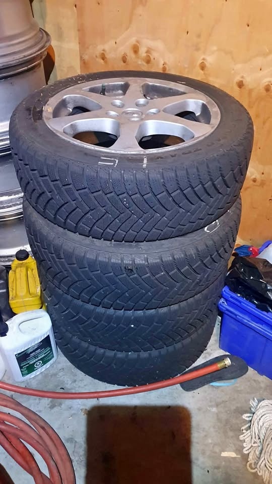 Infiniti 17" wheels