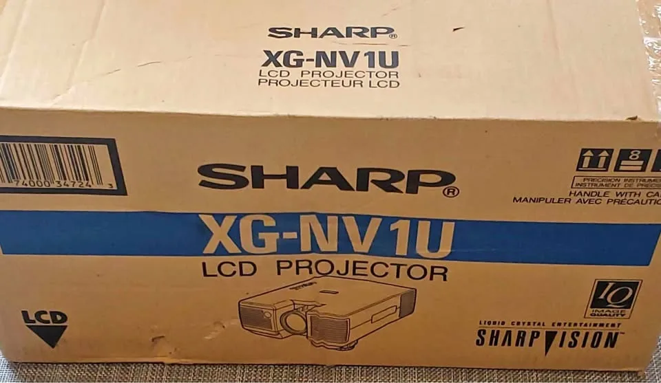 Sharp XG-NV1U Projector