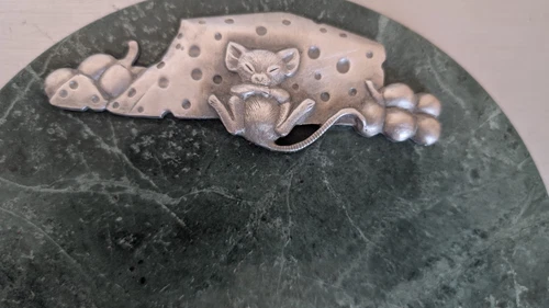 Green Marble Cheese Board, mouse sleeping on cheese 8" - photo 5