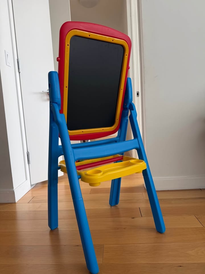 crayola two sided easel - photo 3