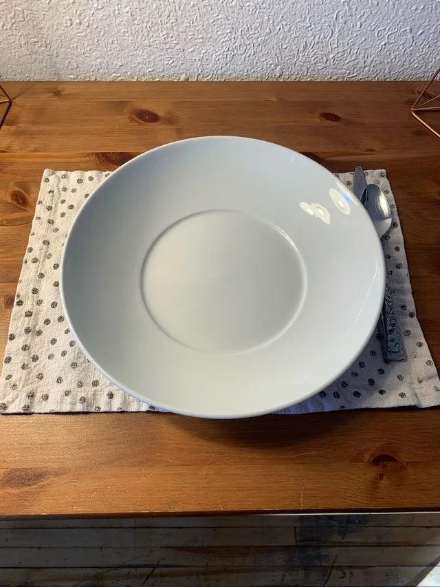 Accent Plates: Restaurant Quality Deep Plates (12)x multiple set